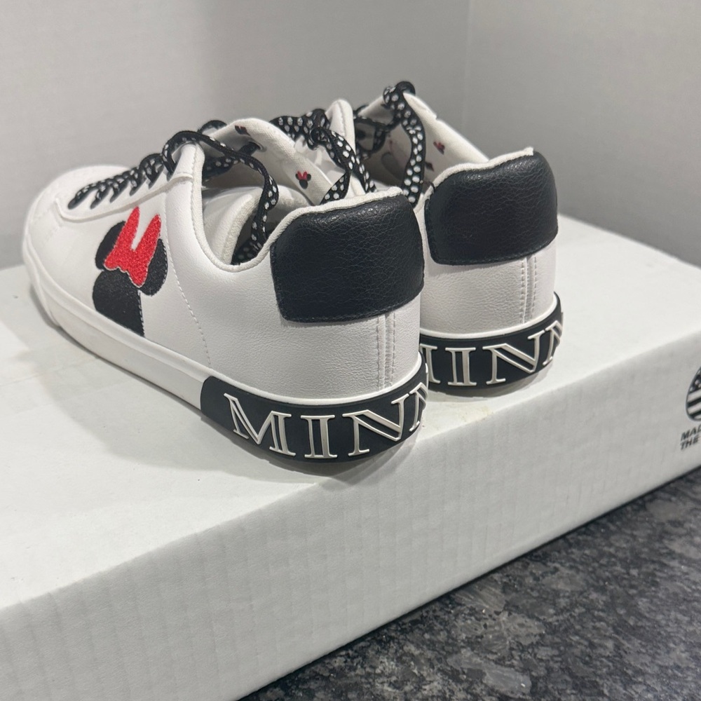 Disney GroundUp Minnie Mouse White and Black Polka Dot Sneakers Womens‎ 7 - Picture 3 of 6